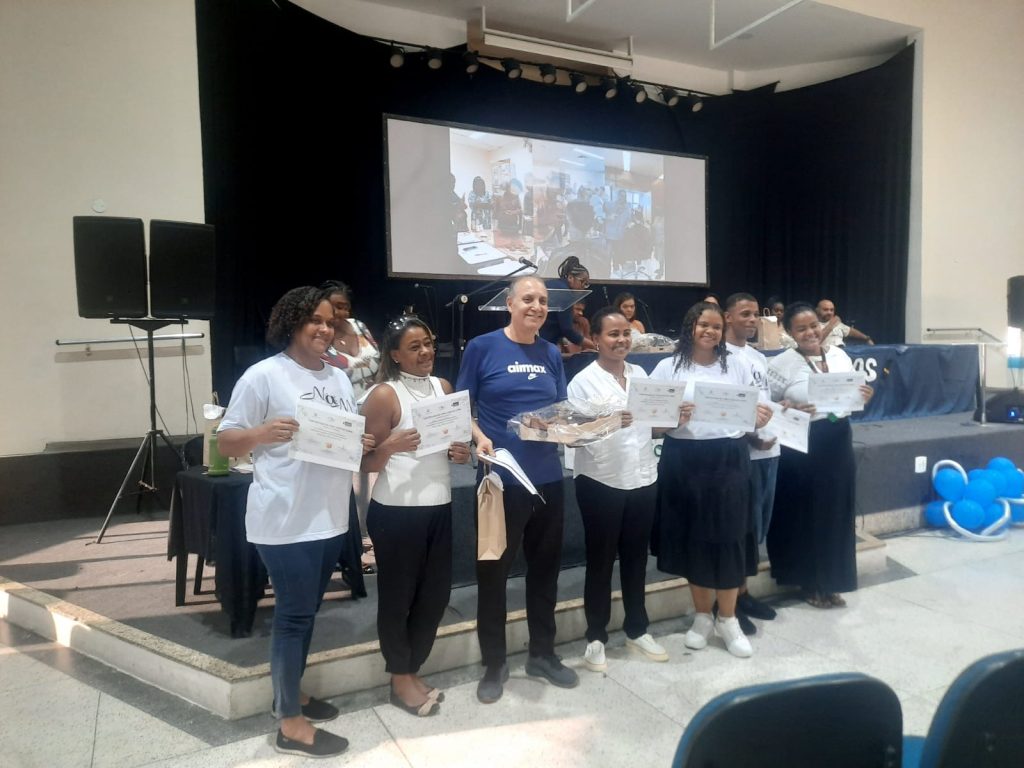 nam-de-mesquita-promove-cerimonia-de-formatura