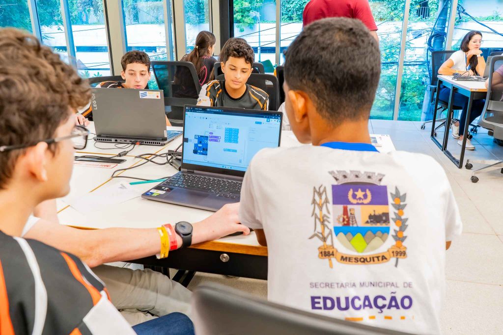estudantes-de-mesquita-sao-destaque-em-convencao-cientifica