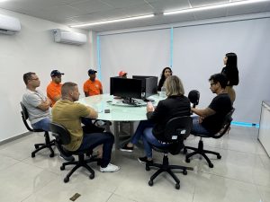 equipe-operacional-discute-estrategias-para-caso-de-chuva-forte