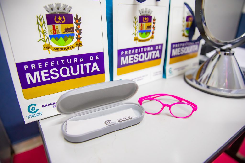 alunos-da-rede-publica-de-mesquita-recebem-oculos-de-grau-gratuitos