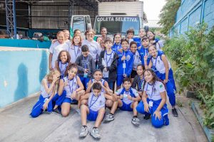 estudantes-de-mesquita-visitam-galpao-de-reciclagem
