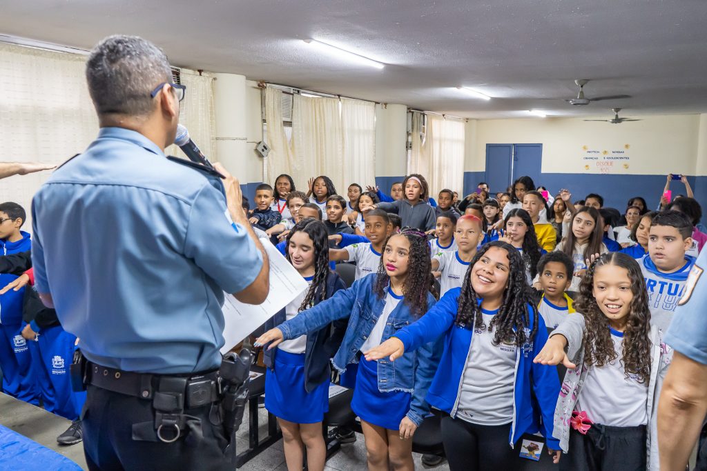 estudantes-de-mesquita-concluem-formacao-do-proerd