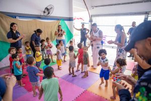 guarda-civil-promove-oficina-de-capoeira-na-educacao-de-mesquita