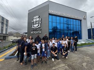educacao-e-tecnologia-alunos-de-mesquita-visitam-o-cco