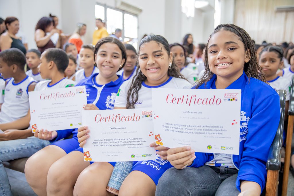 proerd-conclui-mais-um-ciclo-de-formacoes-nas-escolas-de-mesquita-em-2025