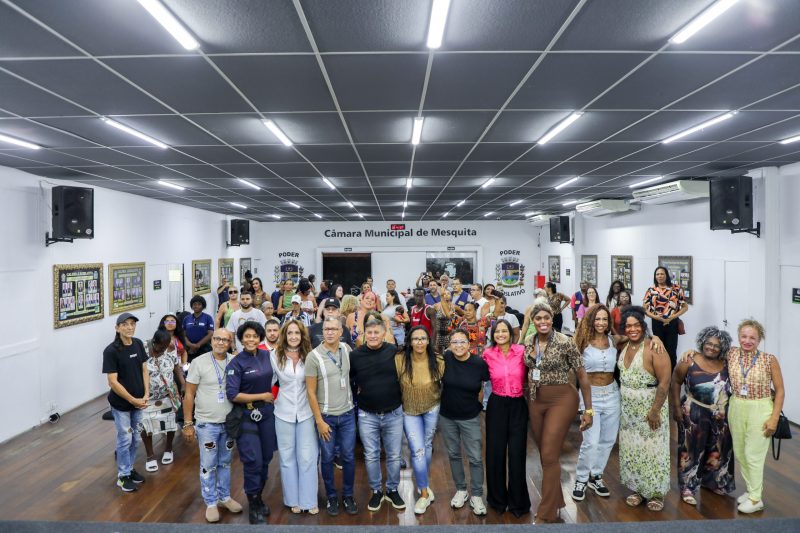 inclusao-de-pessoas-trans-na-educacao-municipal-pauta-acao-em-mesquita