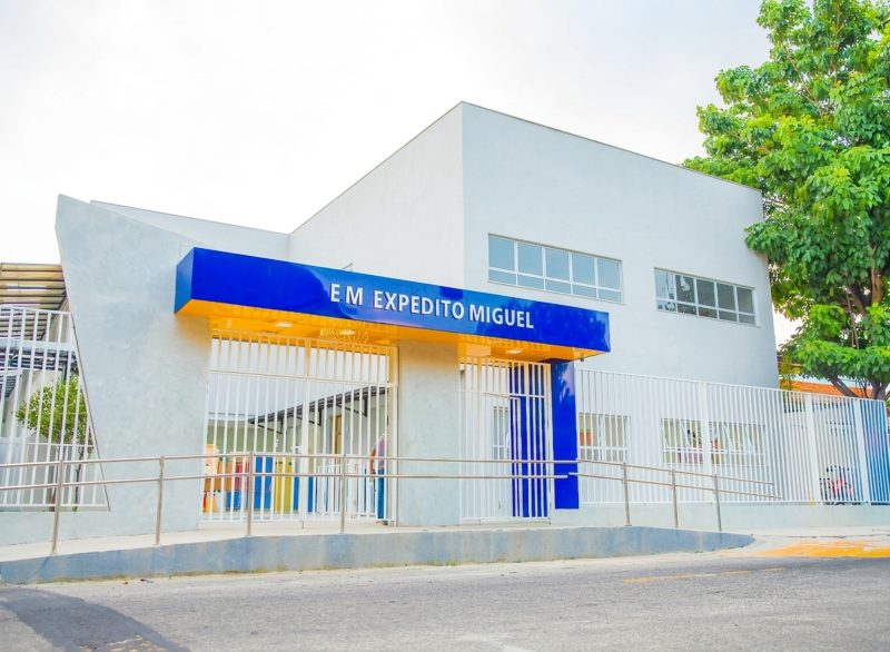 escola-municipal-expedito-miguel-e-reinaugurada-em-mesquita