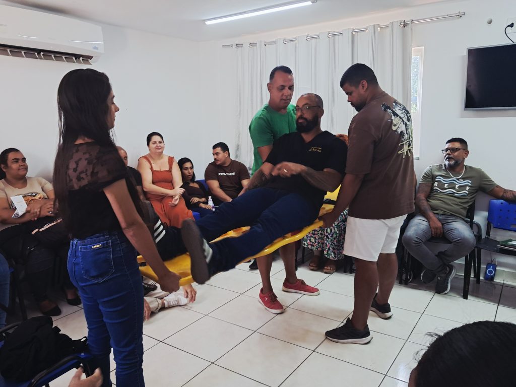 caps-casa-azul-recebe-capacitacao-em-primeiros-socorros