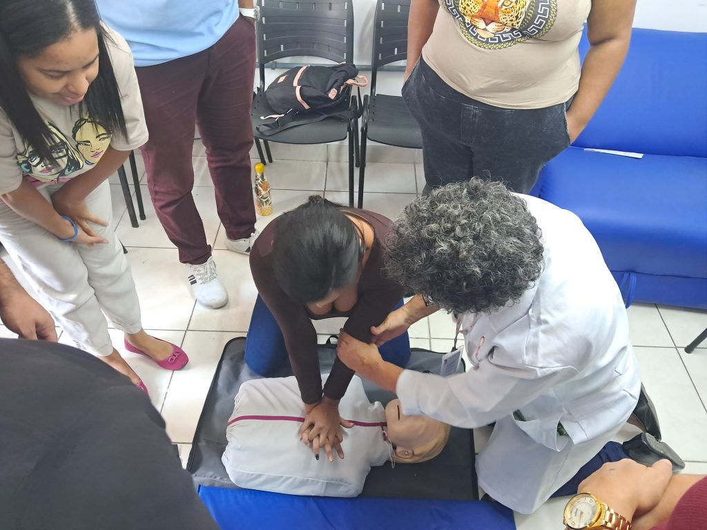 caps-casa-azul-recebe-capacitacao-em-primeiros-socorros