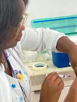 Público ampliado na vacinação contra a influenza em Mesquita