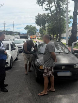 Mais dois carros com registro de roubo/furto recuperados pelo CCO