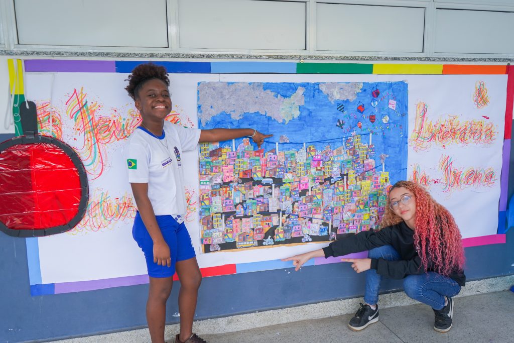 escolas-de-mesquita-promovem-feira-artistica-literaria