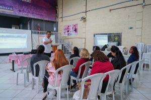 Capacitação orienta mulheres sobre como transformar cursos profissionalizantes em negócios