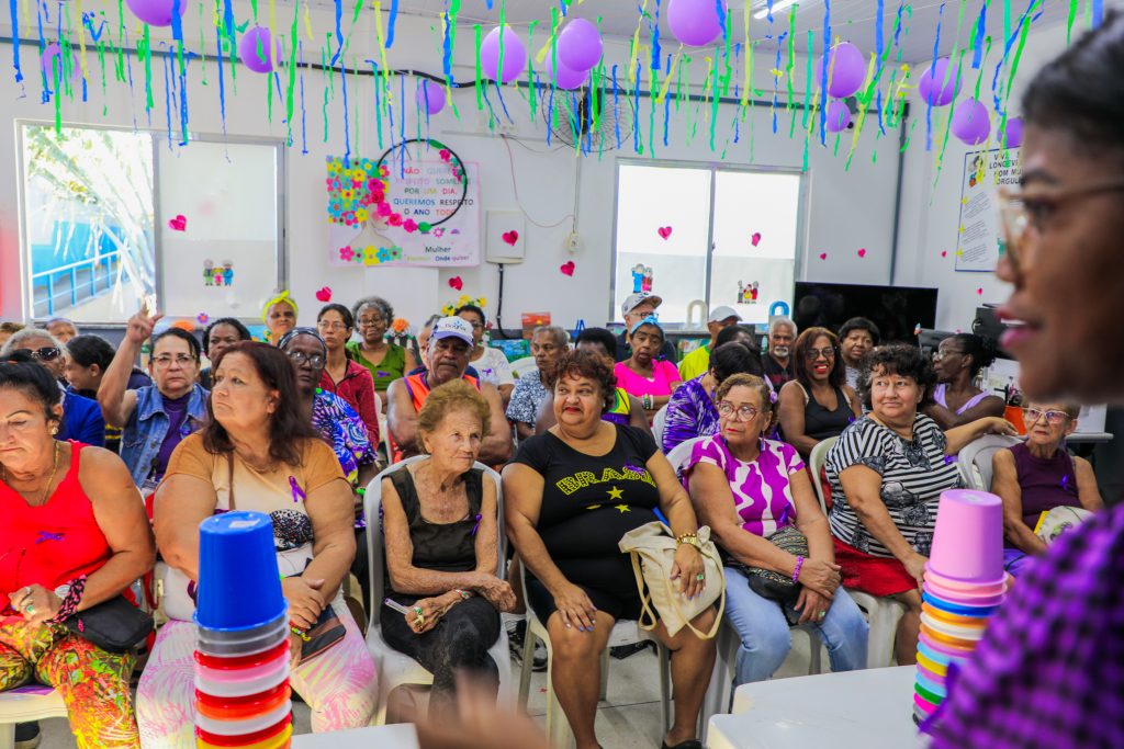 Combate a violência contra idosos no Centro Municipal de Longevidade